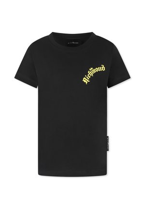 T-shirt en coton noir à manches courtes, col rond, avec le logo "Richmond" en jaune imprimé en diagonale sur le devant. Étiquettes visibles sur le côté.