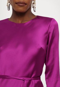 ML Monique Lhuillier MARIE LONG SLEEVE LONG DRESS - Proginė apranga - mulberry