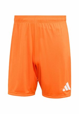 Jasně oranžové sportovní šortky s elastickým pasem a bílým logem Adidas na pravé spodní nohavici.