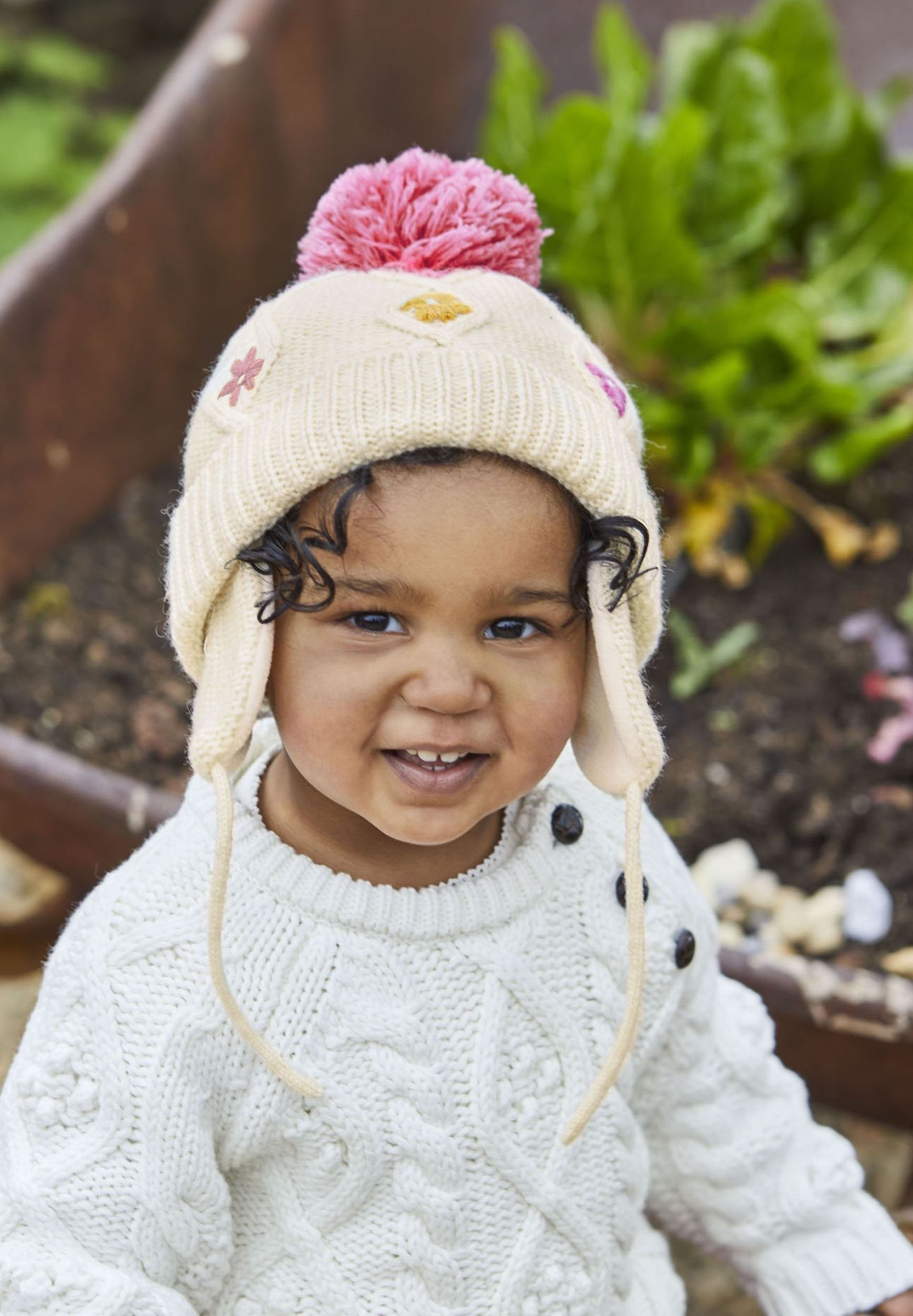 JoJo Maman Bébé FLORAL EMBROIDERED CABLE Gorro Cream/beige
