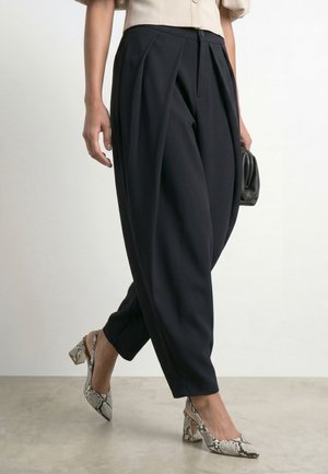 HYPEDROP, HDELLA MW TAILORED - Bukser - iron gate