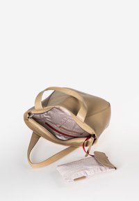 Borsa a tracolla in pelle beige con cerniera esterna, interno in tessuto con motivo geometrico, include una pochette coordinata. Due manici robusti.