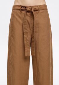 Bimba Y Lola BARREL  - Pantaloni - marron claro