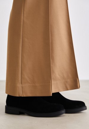 Korte laarzen - black