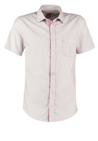 Witte kortermige button-up shirt met een klein donker geometrisch patroon en een borstzak aan de linkerkant.