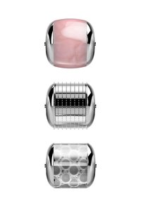 Trois couvre-accessoires interchangeables : le haut en motif marbré rose, le milieu avec des lignes argentées verticales, et le bas avec une texture en bulles transparentes.