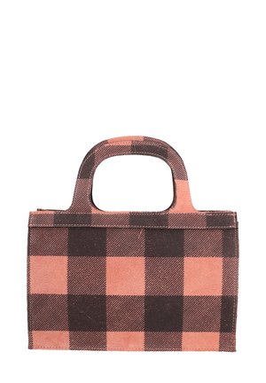 Borsa a tote a quadri con forma strutturata, caratterizzata da una combinazione di colori rosa e marrone scuro, doppie maniglie superiori e tessuto testurizzato.