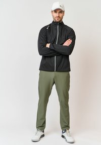 Backtee Windjack - black