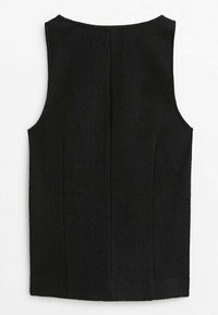 Robe noire sans manches avec une silhouette droite, un col montant et une couture centrale visible sur fond blanc.