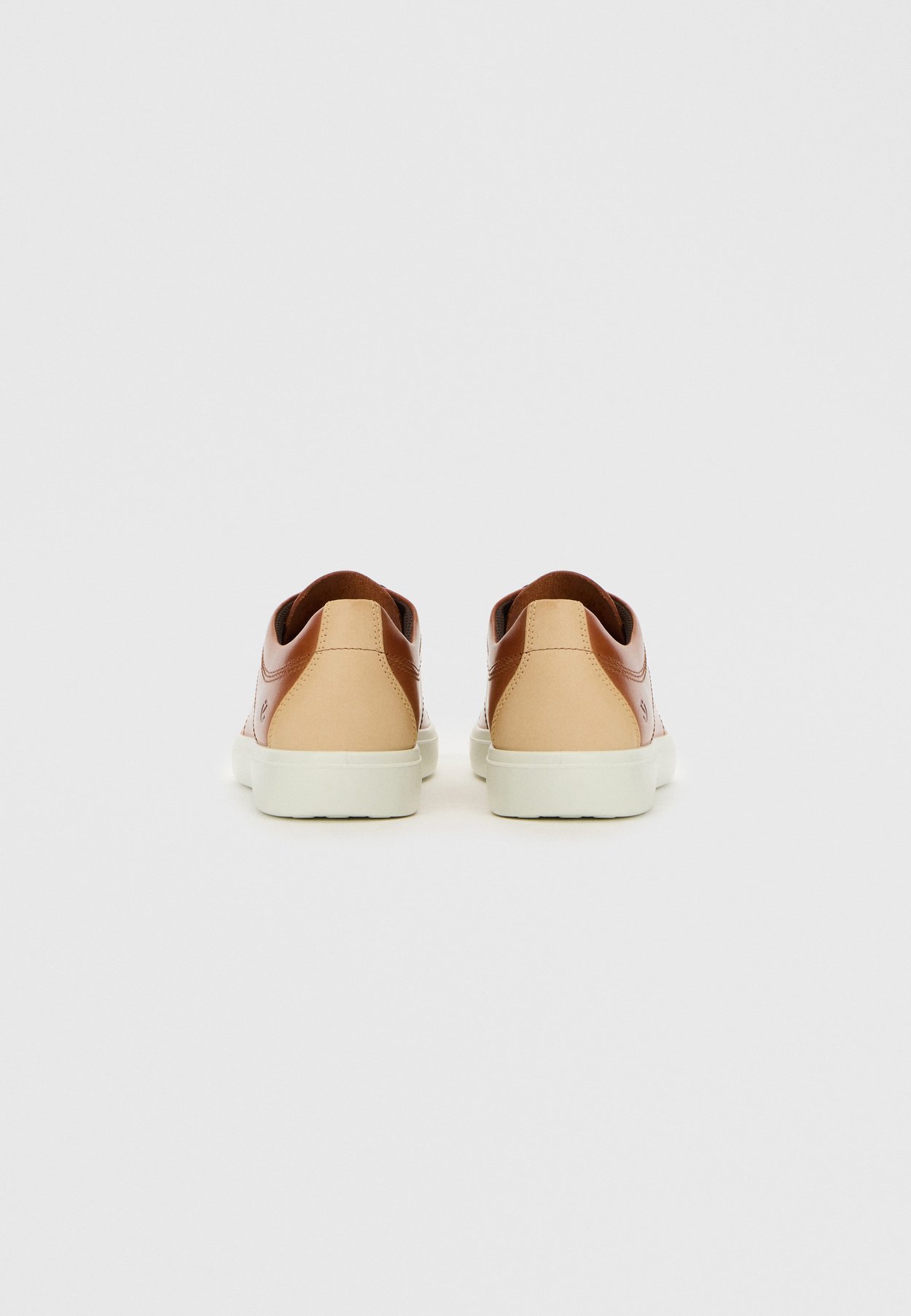 Sneaker low
