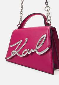 KARL LAGERFELD SIGNATURE - Rokassoma - persian red