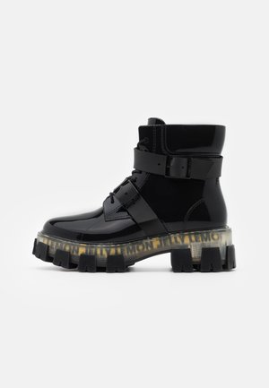 Wellies - black