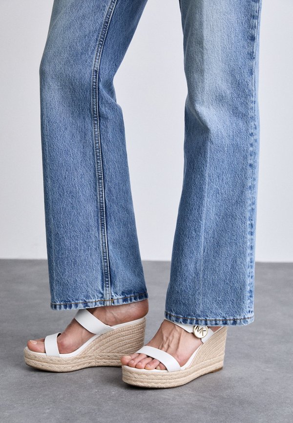 LUCINDA  - Heeled mules3