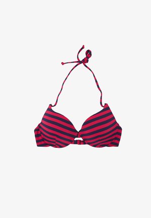 Czerwony i granatowy bikini top w paski z wyściełanymi miseczkami i regulowanym wiązaniem na szyi na białym tle.