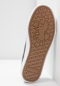 Mustang Trainers - schwarz