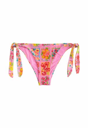 Pinkfarbene Bikinihose mit seitlichen Bändern, mit einem bunten Fruchtmuster, das Orangen, Granatäpfel, Erdbeeren und andere Früchte zeigt.