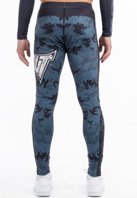 Tapout Spodnji deli trenirk - camo blue