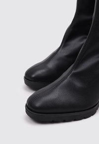 Sandra Fontán VALEN - Botines con plataforma - black