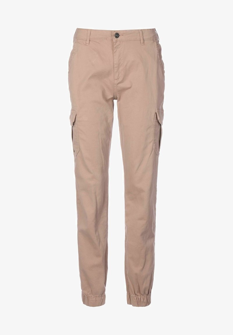 Pantalon cargo beige avec fermeture par bouton et fermeture éclair, poches à rabat latérales, passants pour ceinture et poignets élastiques aux chevilles.