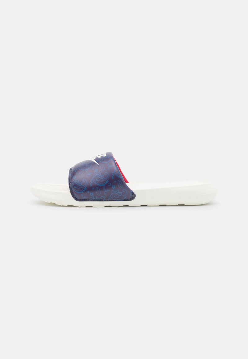 Nike Sportswear VICTORI ONE SLIDE - Chinelos de piscina - blackened blue/sail/dark marina blue/university red