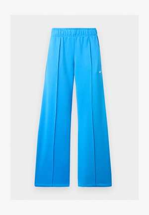 Svetlo modre široke športne hlače z elastičnim pasom in majhnim belim logotipom Nike swoosh na desnem stegnu.