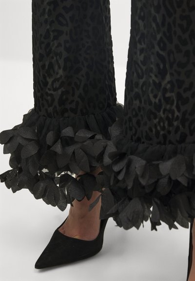Ida Sjöstedt FOXY TROUSERS - Trousers - black leo