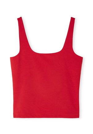 Top rosso senza maniche con scollo quadrato. Realizzato in tessuto morbido con un colore uniforme e orlo dritto. Senza fantasie o accessori visibili.