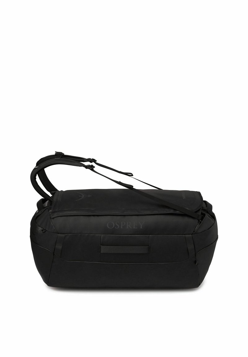 Schwarze Reisetasche mit rechteckiger Form, aus strapazierfähigem Material, mit Seitenträgern, einem oberen Griff und einer großen Reißverschlussöffnung.