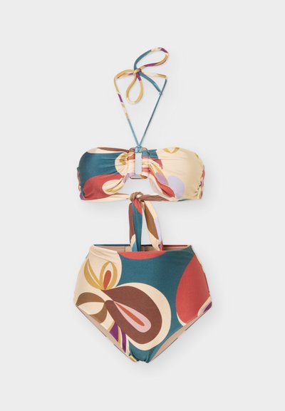 Μπικίνι δύο τεμαχίων με λαιμόκοψη halter και ψηλόμεσο κάτω μέρος, με πολύχρωμα αφηρημένα λουλουδένια σχέδια σε μπεζ, τιρκουάζ, κόκκινους και καφέ τόνους.