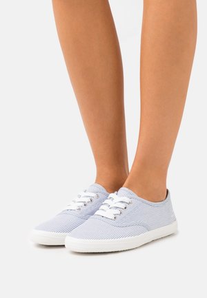 TOM TAILOR, Baskets basses - light blue