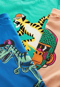 Next SHORT SLEEVE GRAPHIC 3 PACK STANDARD - Triko s potiskem - multi skating animals