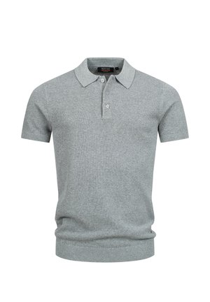 Grå polo-shirt lavet af tekstureret strikstof. Har en klassisk krave, tre knaplukninger og ribbede manchetter og kant.