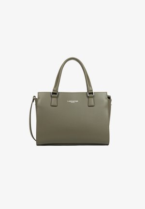 Sac à main vert olive avec deux poignées supérieures et une bandoulière amovible. Nom de la marque "Lancaster Paris" affiché en évidence à l'avant.