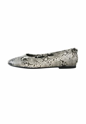 Ballet flat in black and white snake print fabric, rounded toe, subtle stitching detail, flexible sole, and a low black heel.