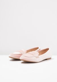 New Look Scarpe senza lacci - light pink