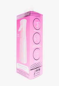 Bouteille de pulvérisation continue avec un corps blanc et des accents roses, d'une capacité de 200 ml, conçue pour une pulvérisation uniforme, avec un label approuvé par PETA.