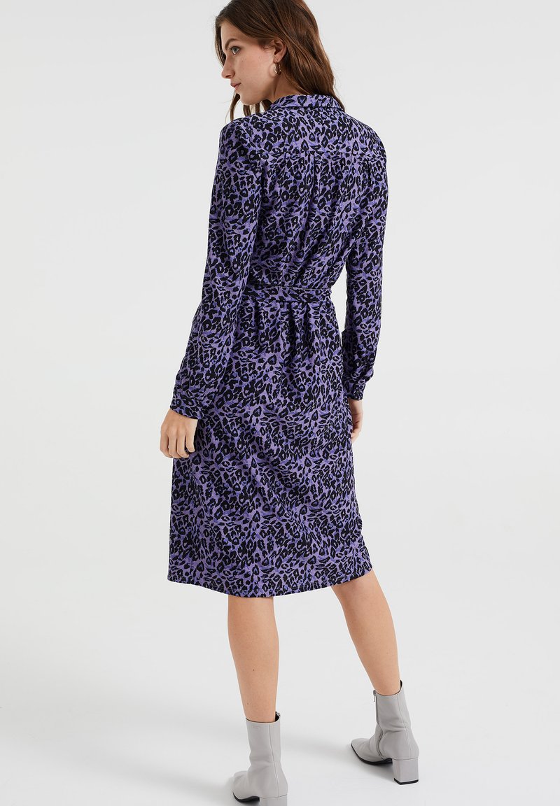 Damen Freizeitkleider | WE Fashion MET DESSIN Blusenkleid violet/lila - PO77132 Damen Freizeitkleider | WE Fashion MET DESSIN Blusenkleid violet/lila - PO77132