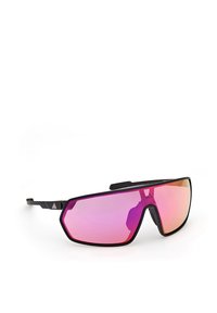 Sportovní sluneční brýle s černým rámem, velkými růžovými zrcadlovými čočkami a ostrým designem. Obsahují texturované konce nožiček a decentní branding.