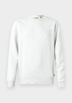 Sudadera gris claro hecha de material suave. Cuello redondo, mangas largas, puños y dobladillo acanalados. Cuenta con una pequeña etiqueta de logo en el costado.