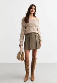 New Look CHECK BELTED BOX PLEAT MINI - Falda plisada - brown pattern