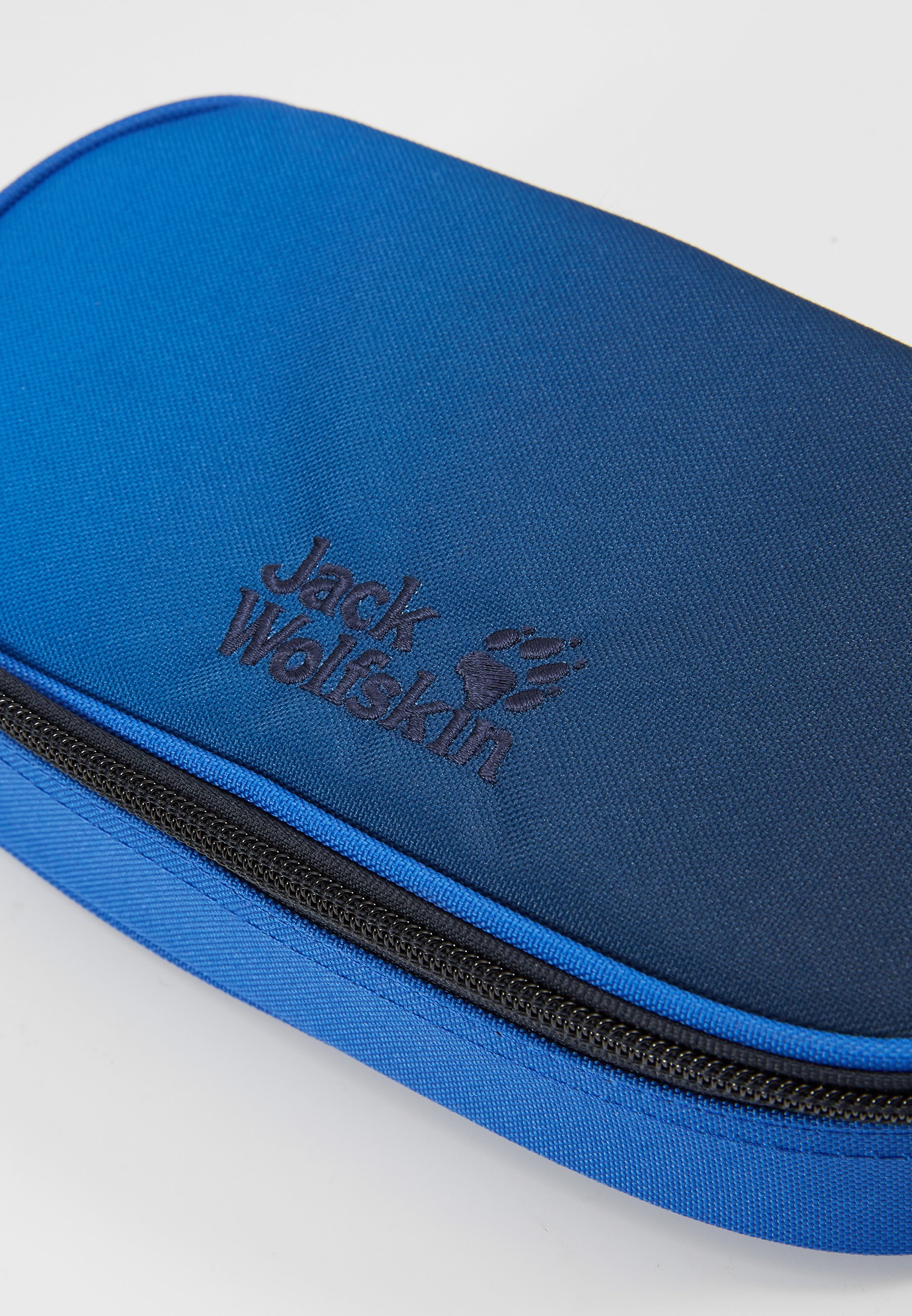 jack wolfskin triangle box