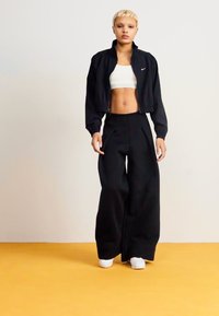 Nike Sportswear SPORTSWEAR TECH FLEECE - Treniņtērpa apakšdaļas - black