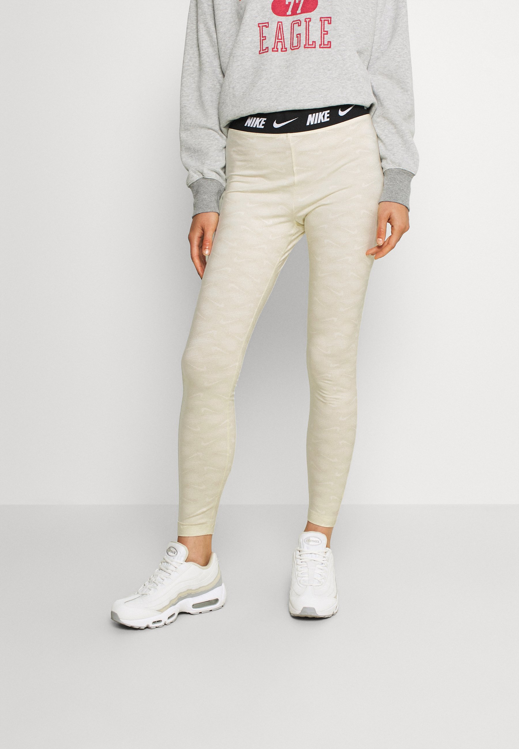 Nike Sportswear CLUB - Leggings - beige - Zalando.it