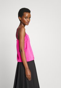 2nd Day ARIELLE  - Top -  fuchsia purple