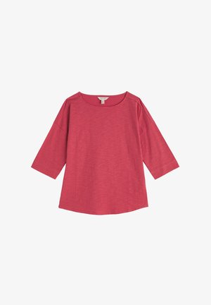 Camicia rossa, dalla vestibilità ampia, con maniche a tre quarti e scollo rotondo su sfondo bianco.