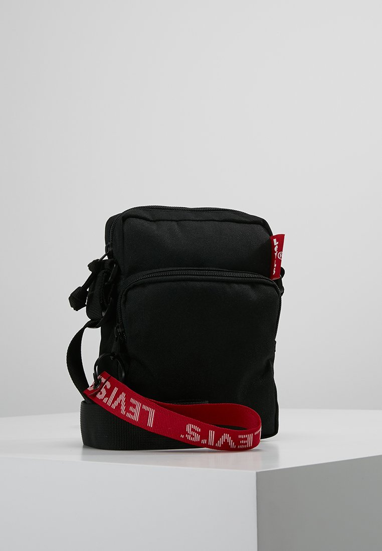 Levi's® SERIES SMALL CROSS BODY Skulderveske regular Levi's Veske L Series Small Cross Body Svart