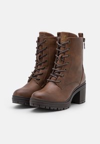 Mustang Botines con plataforma - brown
