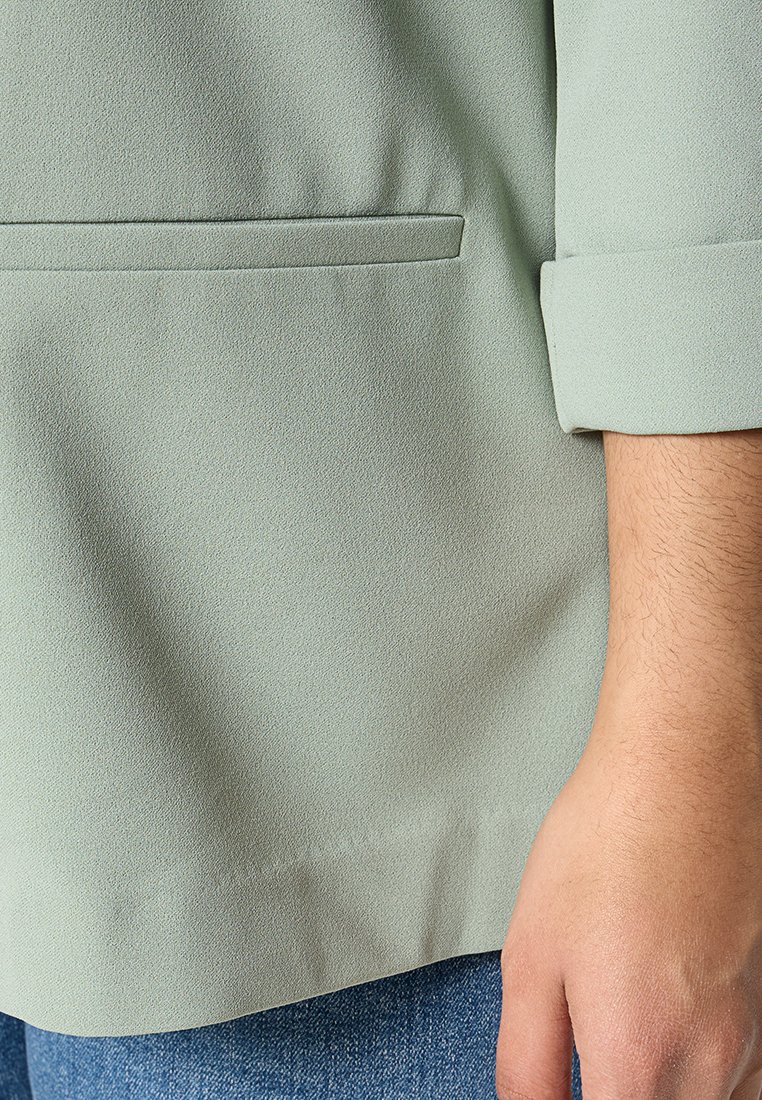 ONLAGNETE LOOSE FIT