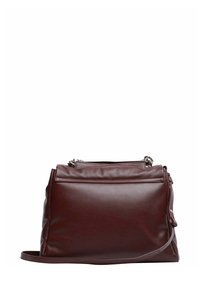 Borsa a tracolla in pelle color bordeaux con design strutturato, tracolla regolabile e chiusura con cerniera. Presenta una texture liscia e uno stile minimalista.