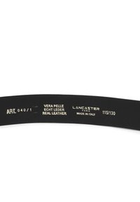 Bracelet en cuir noir avec texte doré en relief. Les étiquettes indiquent 'cuir véritable', 'Vera Pelle' et 'Lancaster Paris', fabriqué en Italie.